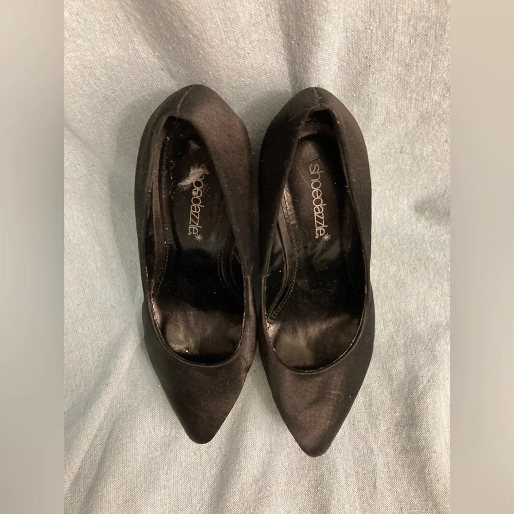 Shoedazzle Black and Silver Retro Platform Heels Metallic Glitter 6 US/36 EU